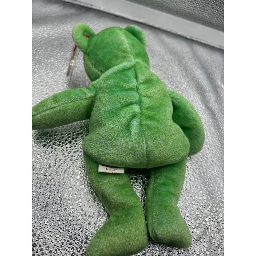 Ty Beanie Baby Collection 1998/99 - Kicks The Green Soccer Bear, TAG ERROR Rare
